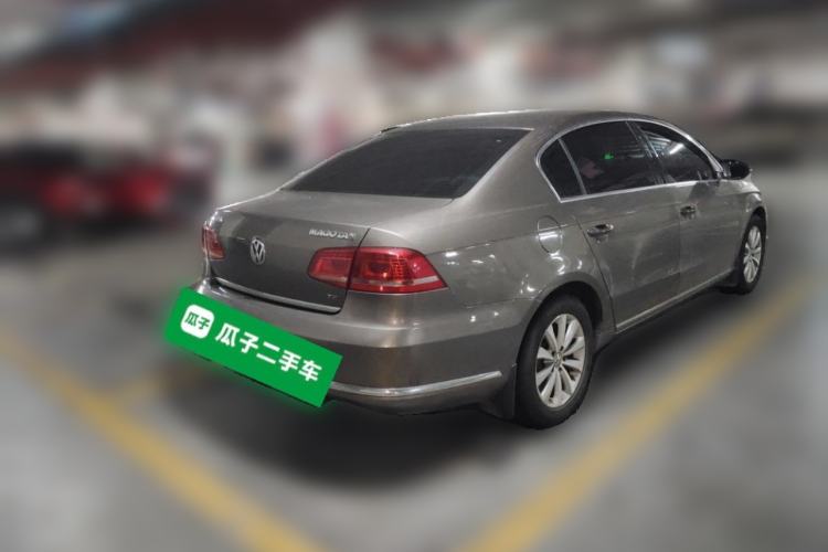 Used Volkswagen Magotan 2015 1.8TSI Luxury Model Rear Right 45 Deg