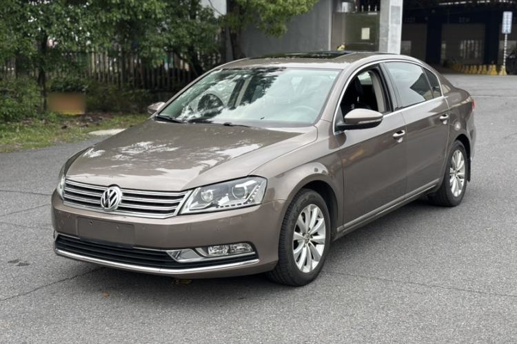Volkswagen Magotan 2015 1.8TSI Luxury Model مستعملة Guazi used car, China used car export, Used car for sale, Used  cars, Cheapest cars for sale