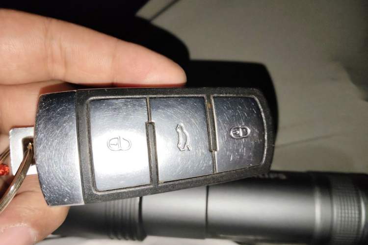 Used Volkswagen Magotan 2015 1.8TSI Advanced Model Vehicle Key