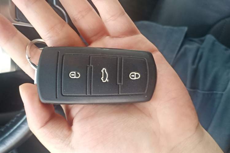 Used Volkswagen Magotan 2015 Revised 1.8TSI Prestige Version Vehicle Key