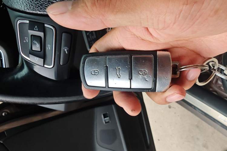 Used Volkswagen Magotan 2015 1.8TSI Prestige Model Vehicle Key