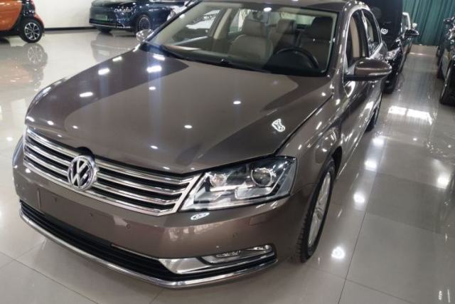 Ojetý Volkswagen Magotan 2015 Facelift 1.8TSI Luxury Model