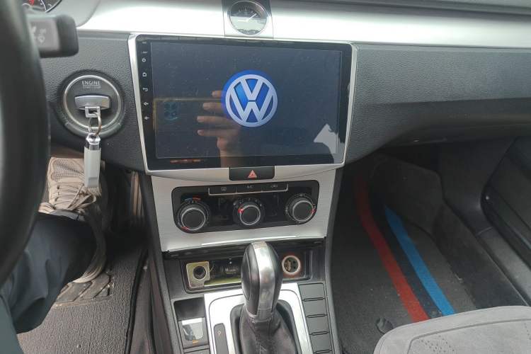 Used Volkswagen Magotan 2016 1.8TSI Smart Comfort Model Audio And AC Panel