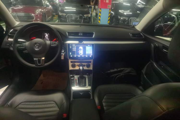 Used Volkswagen Magotan 2016 1.8TSI Smart Enjoyment Leading Model Audio And AC Panel
