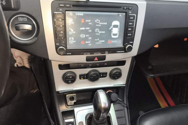 Used Volkswagen Magotan 2016 1.8TSI Smart Enjoyment Leading Model Audio And AC Panel