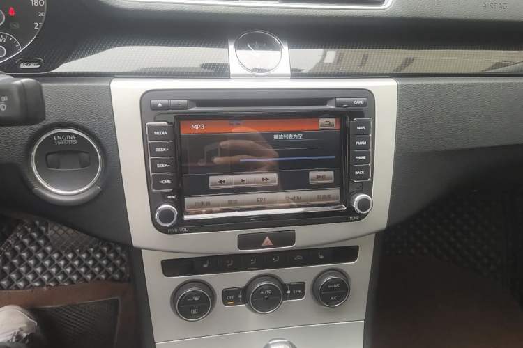 Used Volkswagen Magotan 2016 2.0 TSI Luxury Comfort Version Audio And AC Panel