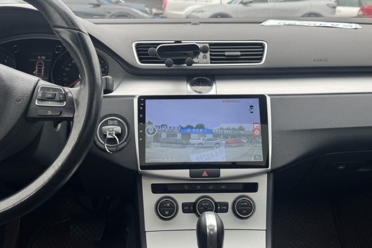 Used Volkswagen Magotan 2016 1.8TSI Smart Enjoyment Leading Model Audio And AC Panel