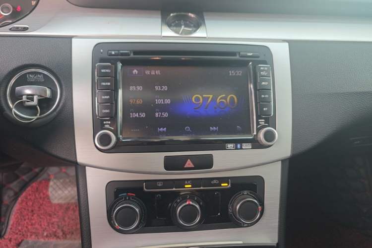 Used Volkswagen Magotan 2016 1.8TSI Smart Comfort Model Audio And AC Panel