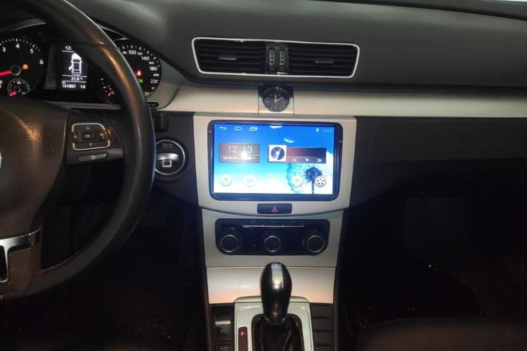 Used Volkswagen Magotan 2016 1.8TSI Smart Comfort Model Audio And AC Panel