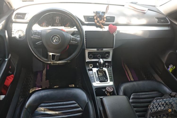 Used Volkswagen Magotan 2016 1.8TSI Smart Comfort Model Center Console