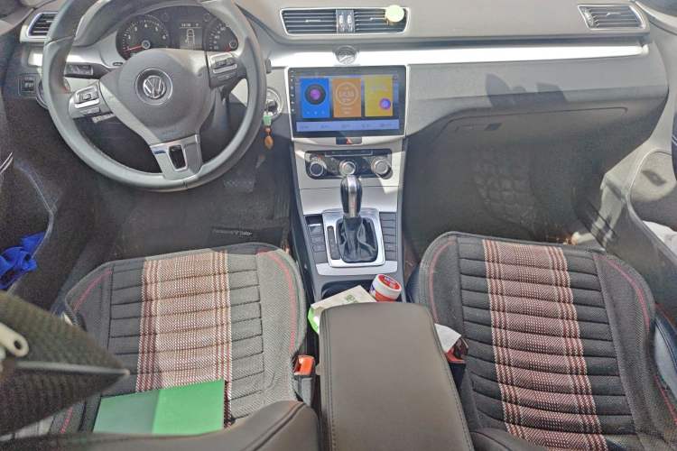 Used Volkswagen Magotan 2016 1.8TSI Smart Comfort Model Center Console