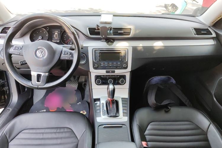 Used Volkswagen Magotan 2016 1.8TSI Smart Comfort Model Center Console