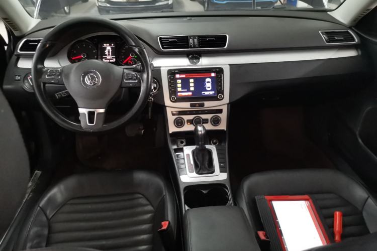 Used Volkswagen Magotan 2016 1.8TSI Smart Enjoyment Leading Model Center Console