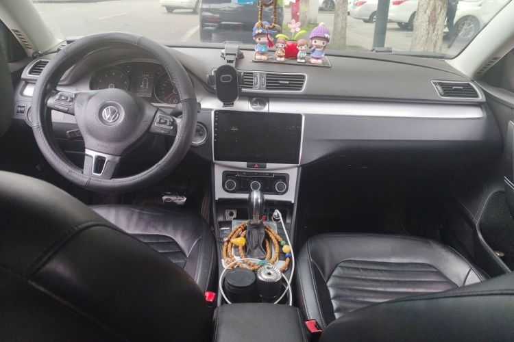 Used Volkswagen Magotan 2016 1.8TSI Smart Comfort Model Center Console
