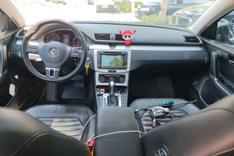 Used Volkswagen Magotan 2016 1.8TSI Smart Comfort Model Center Console