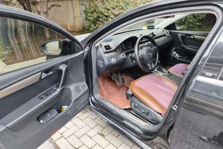 Used Volkswagen Magotan 2016 1.8TSI 25th Anniversary Edition Driver Seat