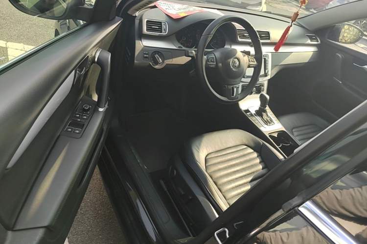 Used Volkswagen Magotan 2016 1.8TSI Smart Comfort Model Driver Seat