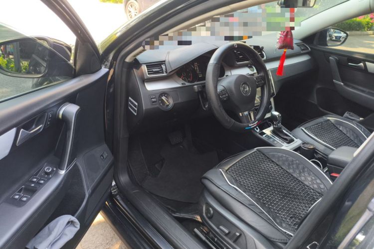 Used Volkswagen Magotan 2016 1.8TSI Smart Comfort Model Driver Seat