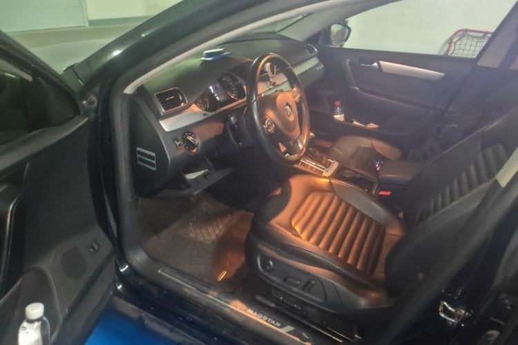 Used Volkswagen Magotan 2016 1.8TSI Smart Enjoyment Leading Model Driver Seat