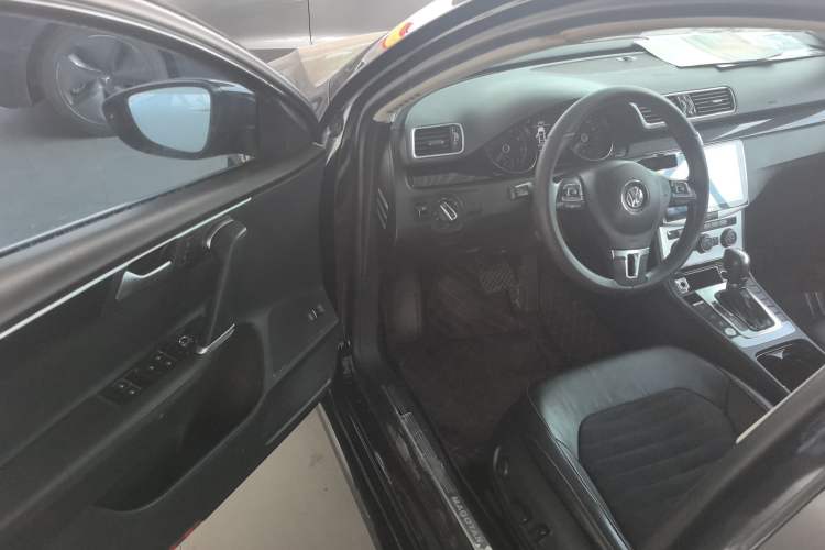 Used Volkswagen Magotan 2016 1.8TSI Luxury Comfort Model Driver Seat