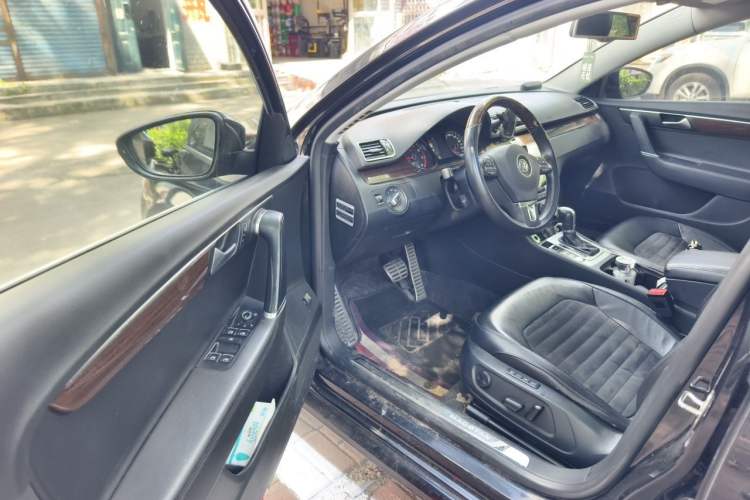 Used Volkswagen Magotan 2016 1.8TSI Luxury Comfort Model Driver Seat