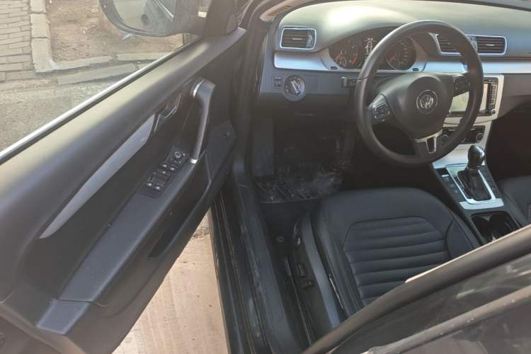 Used Volkswagen Magotan 2016 1.8TSI Smart Comfort Model Driver Seat