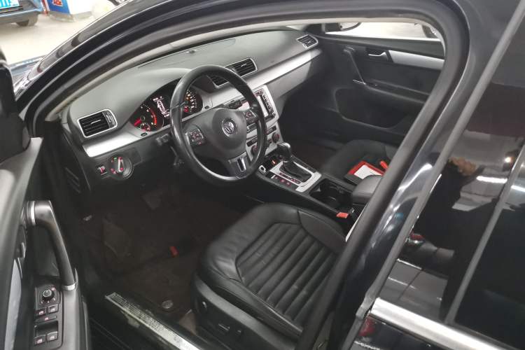 Used Volkswagen Magotan 2016 1.8TSI Smart Enjoyment Leading Model Driver Seat
