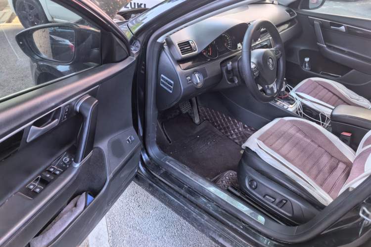 Used Volkswagen Magotan 2016 1.8TSI Luxury Comfort Model Driver Seat