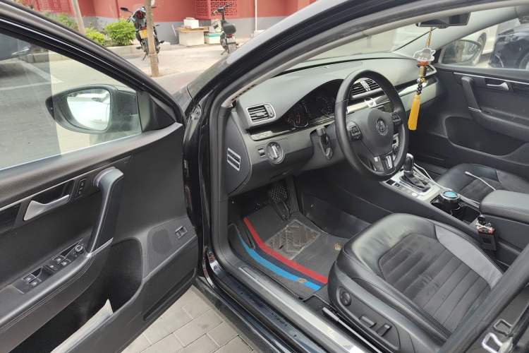 Used Volkswagen Magotan 2016 1.8TSI Luxury Comfort Model Driver Seat