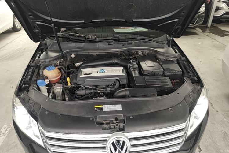 Used Volkswagen Magotan 2016 1.8TSI Smart Enjoyment Leading Model Engine Bay