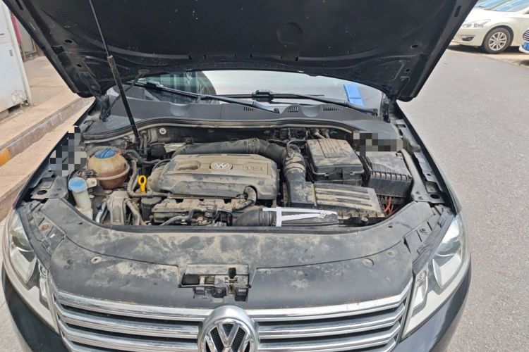 Used Volkswagen Magotan 2016 1.8TSI 25th Anniversary Edition Engine Bay