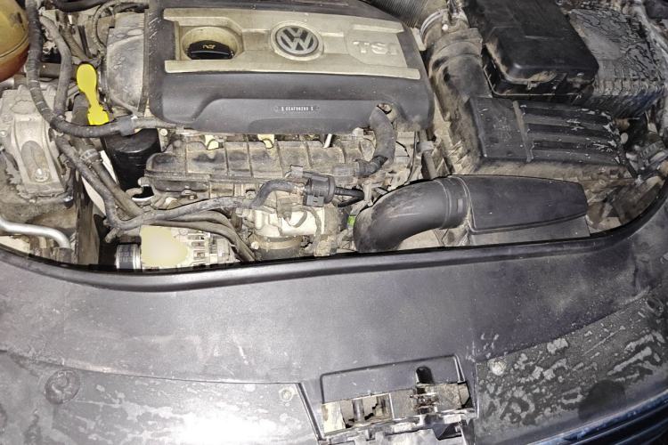 Used Volkswagen Magotan 2016 1.8TSI Smart Comfort Model Engine Bay