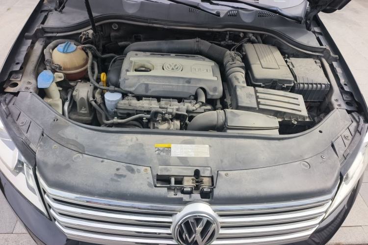 Used Volkswagen Magotan 2016 1.8TSI Smart Enjoyment Leading Model Engine Bay