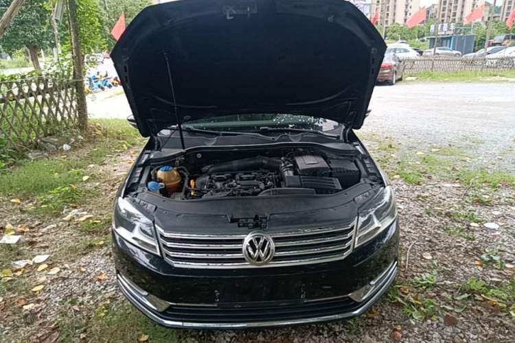 Used Volkswagen Magotan 2016 1.8TSI Smart Comfort Model Engine Bay