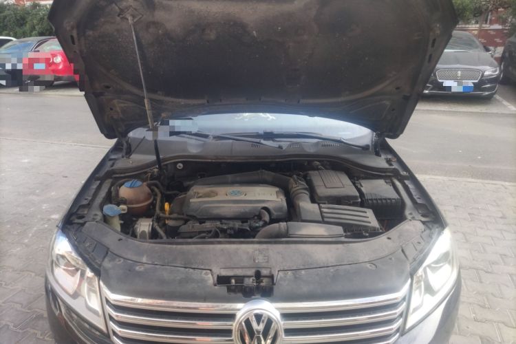 Used Volkswagen Magotan 2016 1.8TSI Smart Comfort Model Engine Bay