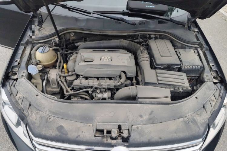 Used Volkswagen Magotan 2016 1.8TSI Smart Enjoyment Leading Model Engine Bay