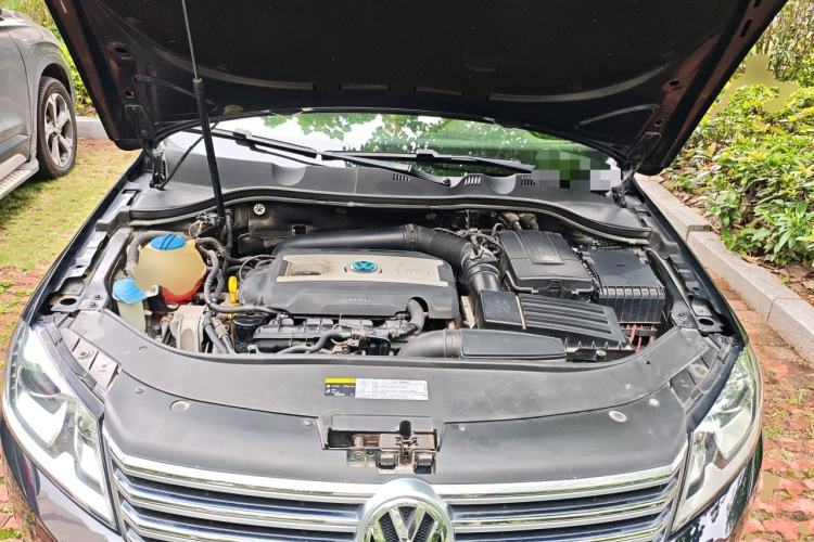 Used Volkswagen Magotan 2016 1.8TSI Smart Enjoyment Leading Model Engine Bay