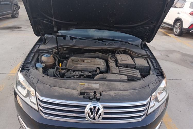 Used Volkswagen Magotan 2016 1.8TSI Smart Enjoyment Leading Model Engine Bay