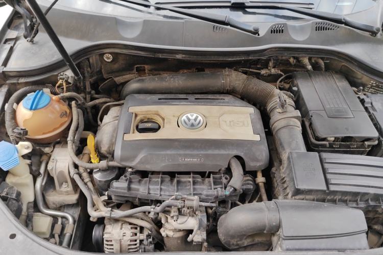 Used Volkswagen Magotan 2016 1.8TSI Smart Enjoyment Leading Model Engine Bay