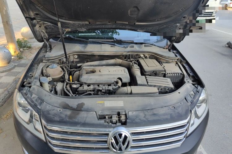 Used Volkswagen Magotan 2016 1.8TSI Luxury Comfort Model Engine Bay