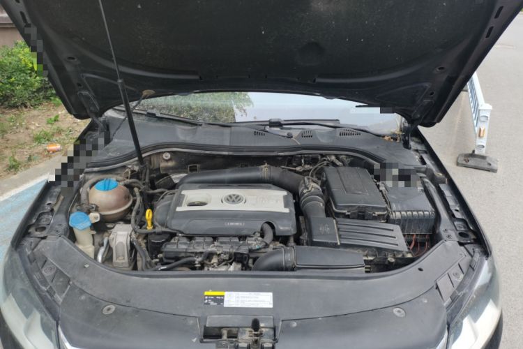 Used Volkswagen Magotan 2016 1.8TSI Smart Comfort Model Engine Bay