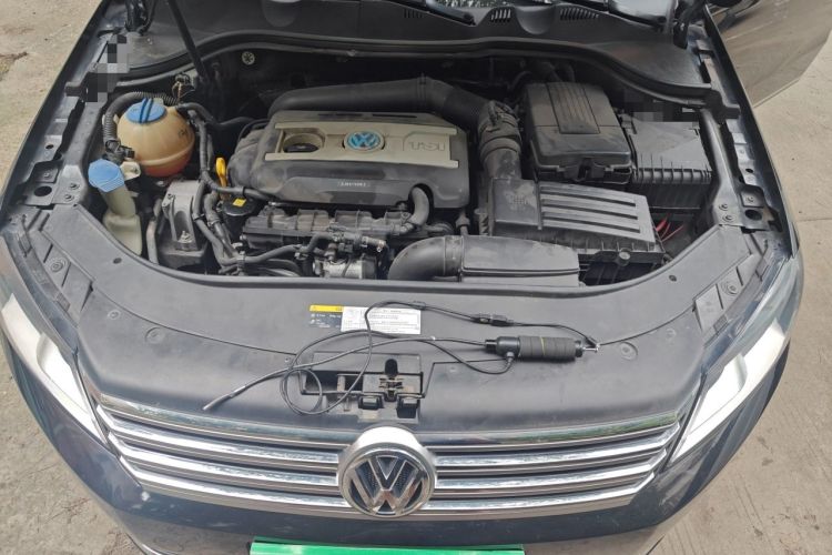 Used Volkswagen Magotan 2016 1.8TSI Smart Comfort Model Engine Bay