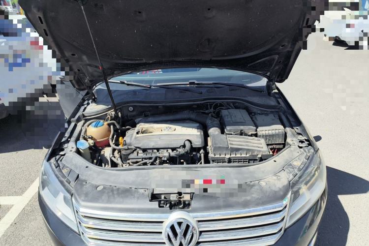 Used Volkswagen Magotan 2016 1.8TSI Smart Comfort Model Engine Bay