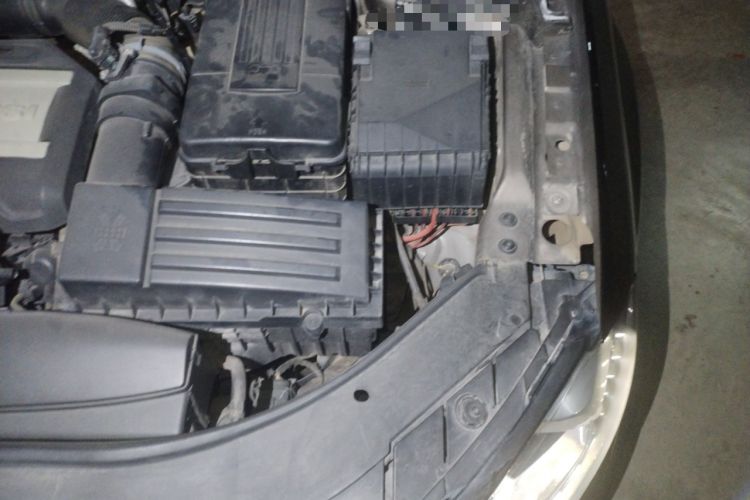 Used Volkswagen Magotan 2016 2.0 TSI Smart Luxury Version Engine Bay Left