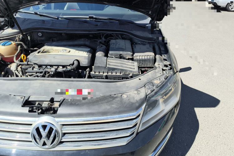 Used Volkswagen Magotan 2016 1.8TSI Smart Comfort Model Engine Bay Left
