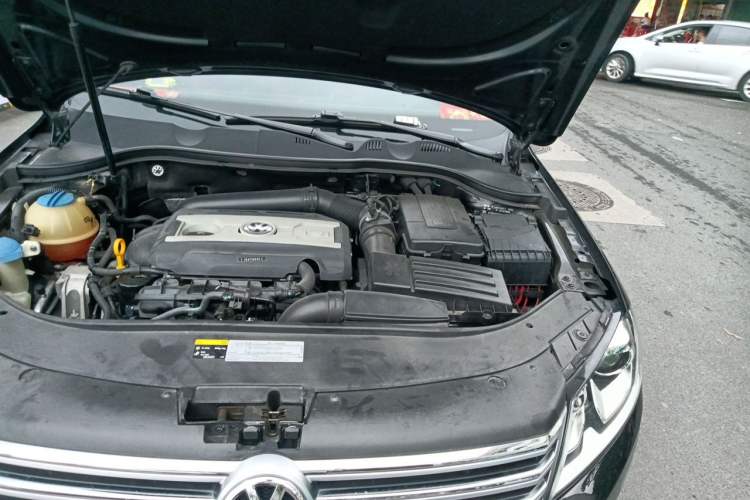 Used Volkswagen Magotan 2016 1.8TSI Smart Enjoyment Leading Model Engine Bay Left