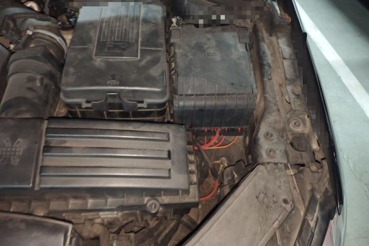 Used Volkswagen Magotan 2016 1.8TSI Smart Enjoyment Leading Model Engine Bay Left