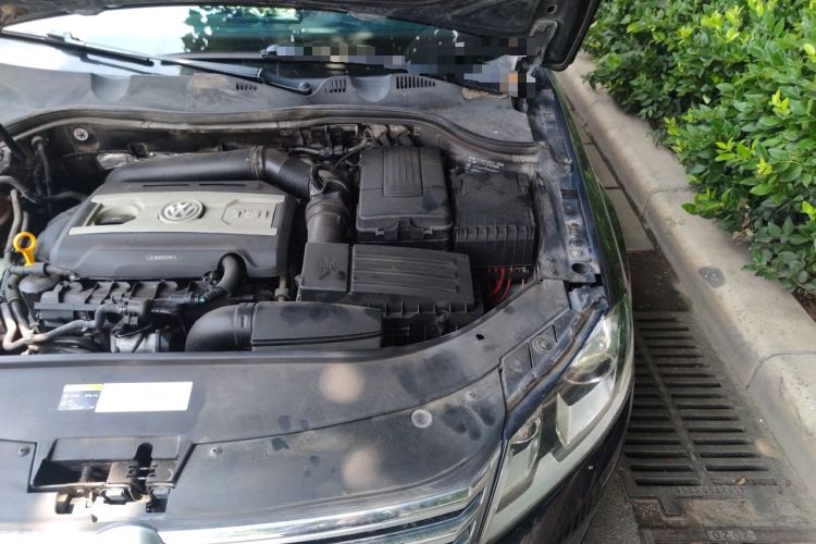 Used Volkswagen Magotan 2016 1.8TSI Luxury Comfort Model Engine Bay Left