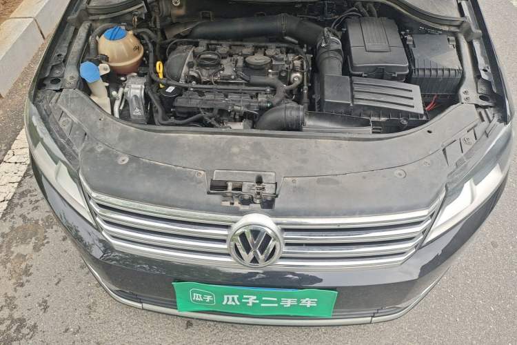 Used Volkswagen Magotan 2016 1.8TSI Smart Comfort Model Engine Bay
