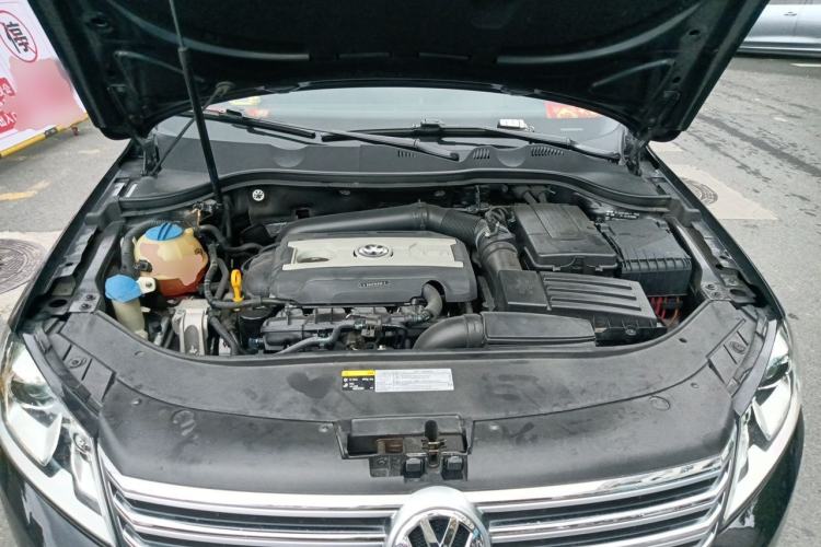 Used Volkswagen Magotan 2016 1.8TSI Smart Enjoyment Leading Model Engine Bay